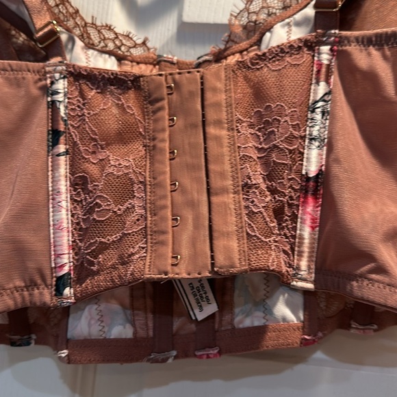 Victoria’s Secret Dream Angels Floral Satin and Lace Cropped Corset Bra Top S-DD - Picture 7 of 7